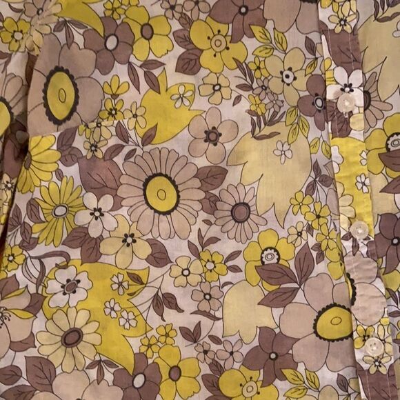 Old Navy size M floral shear button up - Picture 3 of 7
